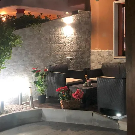 Araba Fenice Luxury *