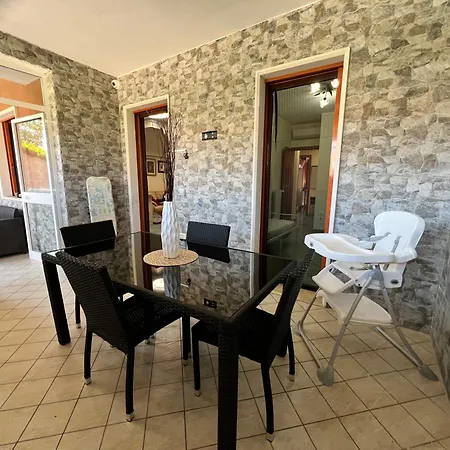 Araba Fenice Luxury * برينديسي